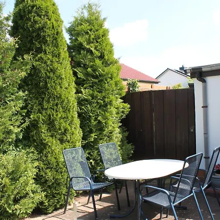 Quaint Bungalow With Garden In Germany * Рерик